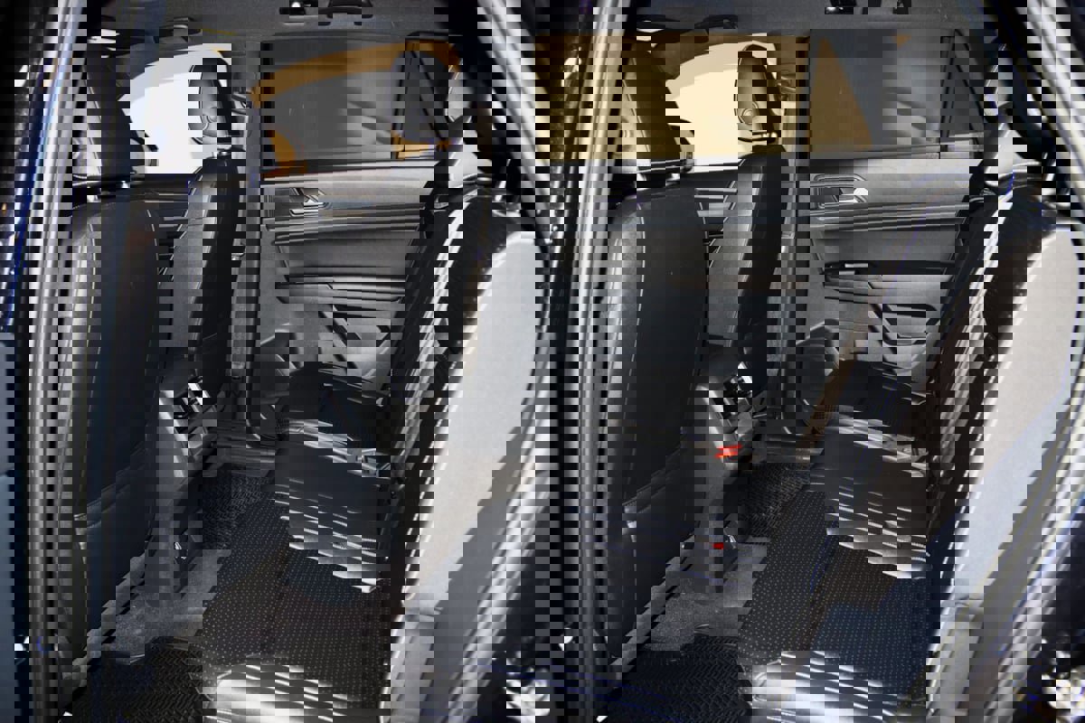 Used 2020 Volkswagen Atlas Cross Sport SEL image 50