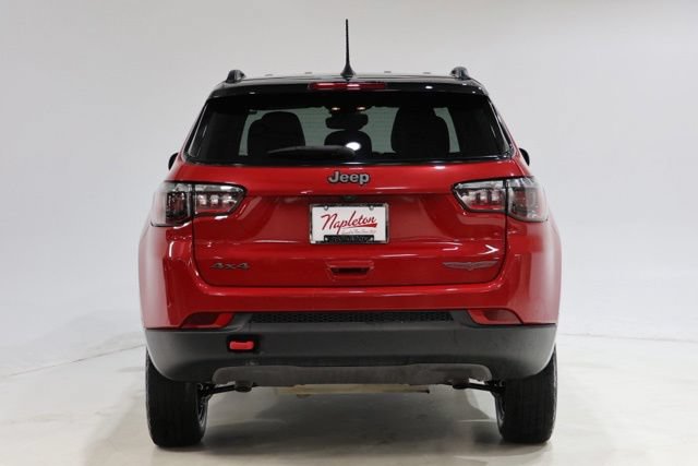 Used 2023 Jeep Compass Trailhawk w/ Trailhawk Convenience Group AWD/4WD image 7