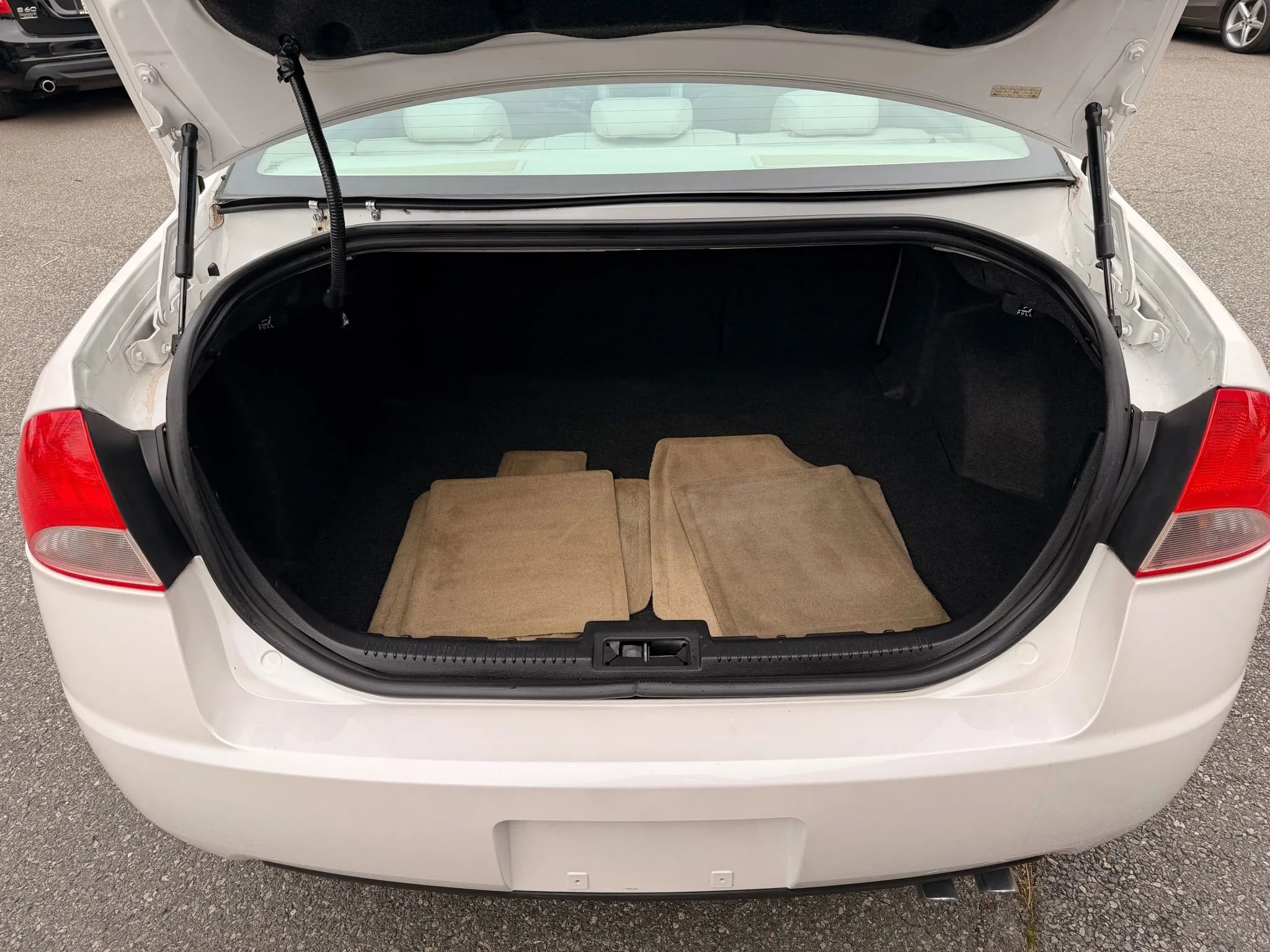 Used 2010 Mercury Milan image 19