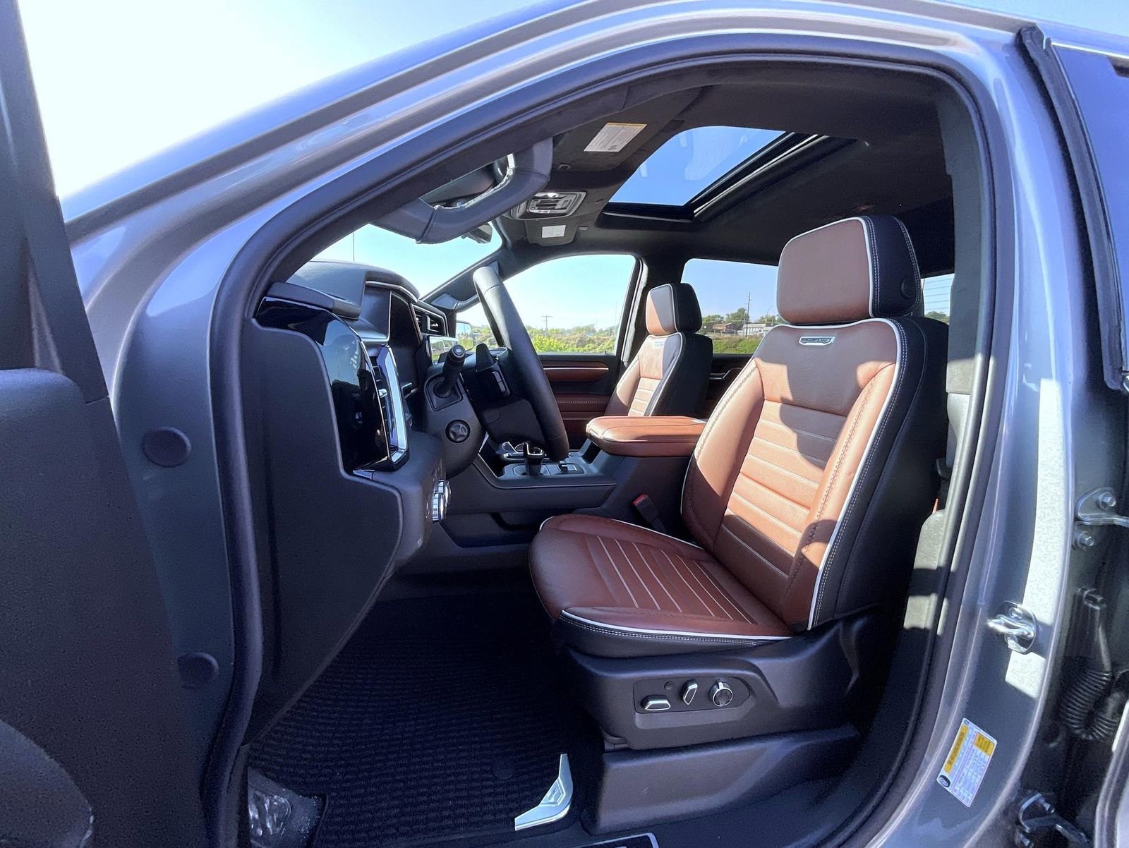 New 2026 GMC Sierra 1500 Denali Ultimate image 10