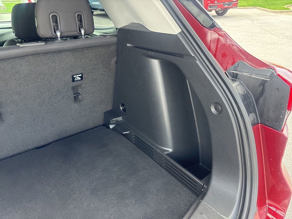 Used 2022 Chevrolet TrailBlazer LT w/ Convenience Package image 8