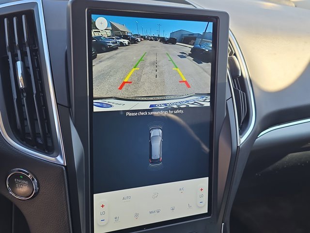 Used 2024 Ford Edge Titanium image 24