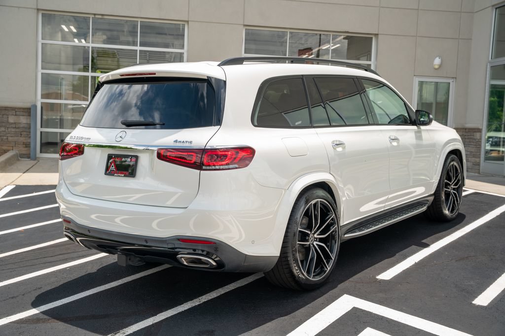 Used 2023 Mercedes-Benz GLS 580 4MATIC image 11