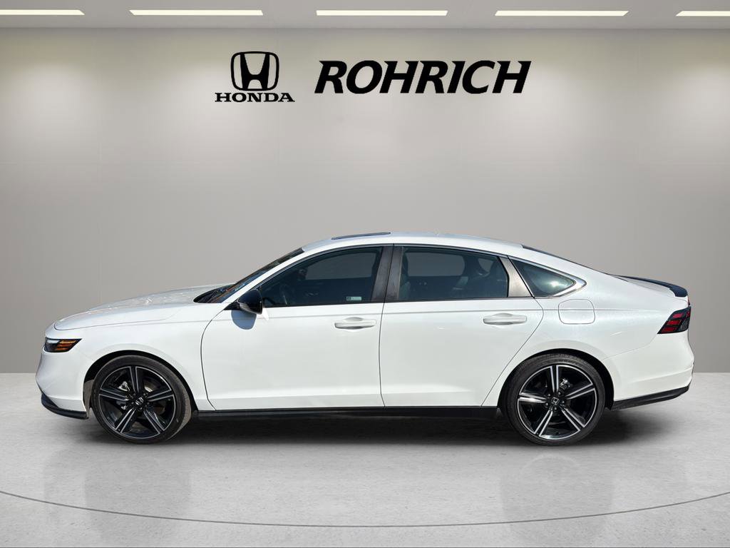 Used 2023 Honda Accord Sport image 9