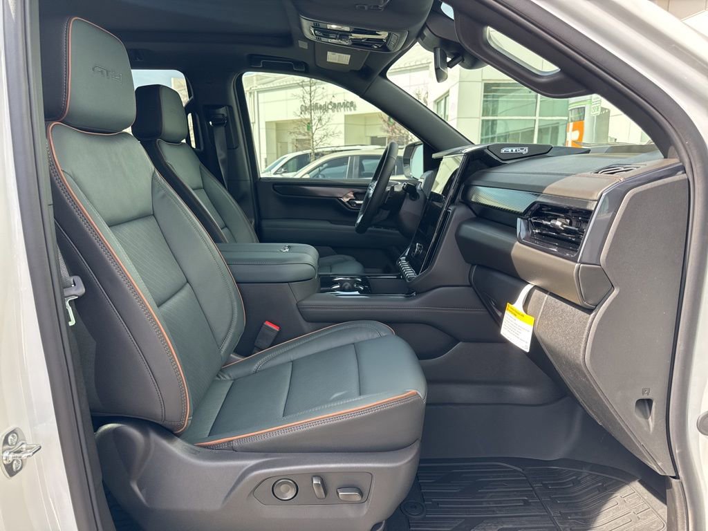 New 2026 GMC Yukon AT4 w/ LPO, Floor Liner Package image 21