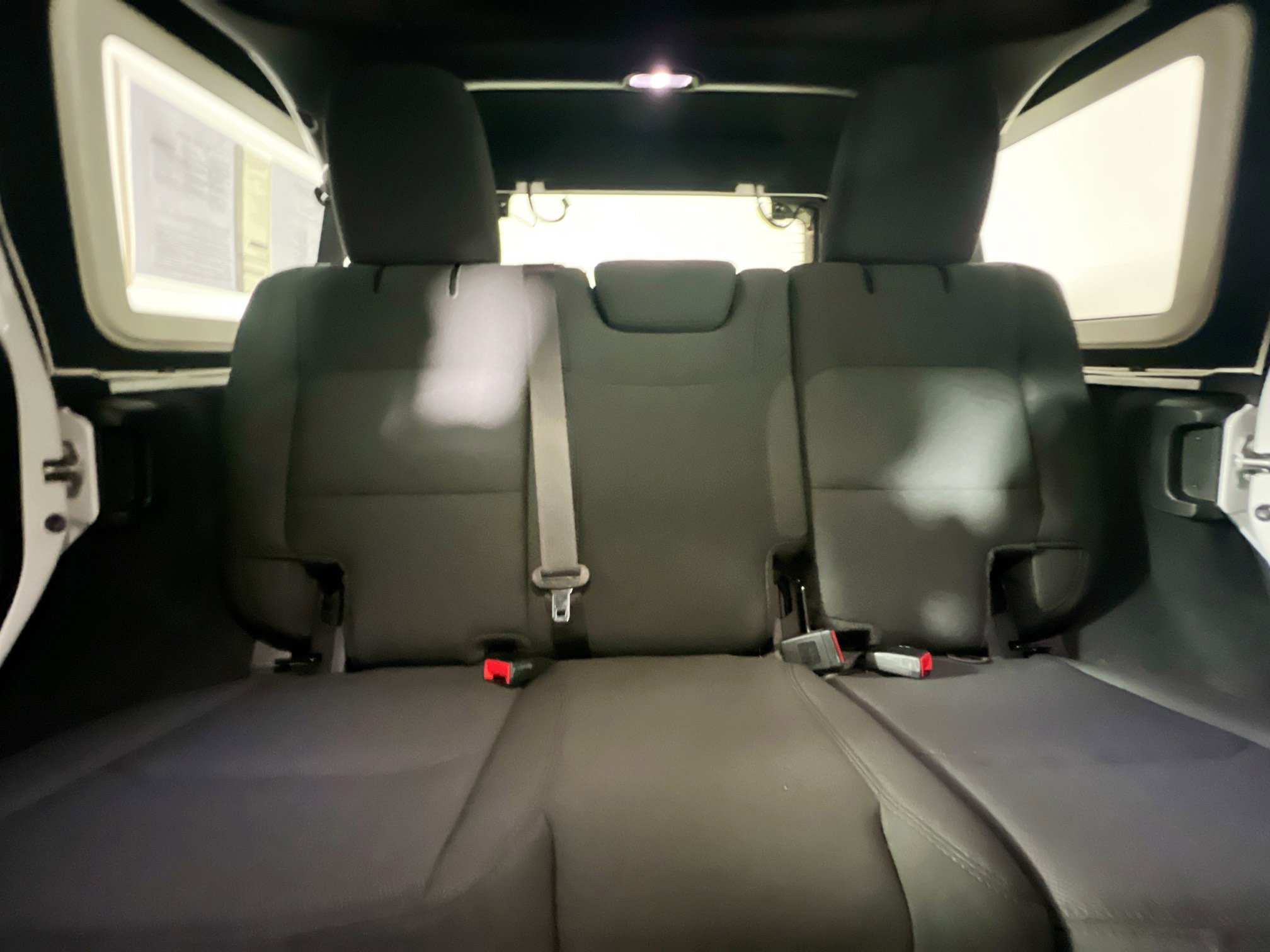 Used 2023 Jeep Wrangler Altitude image 31