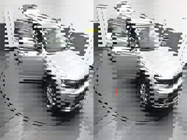 Used 2023 Jeep Grand Cherokee L Limited image 41