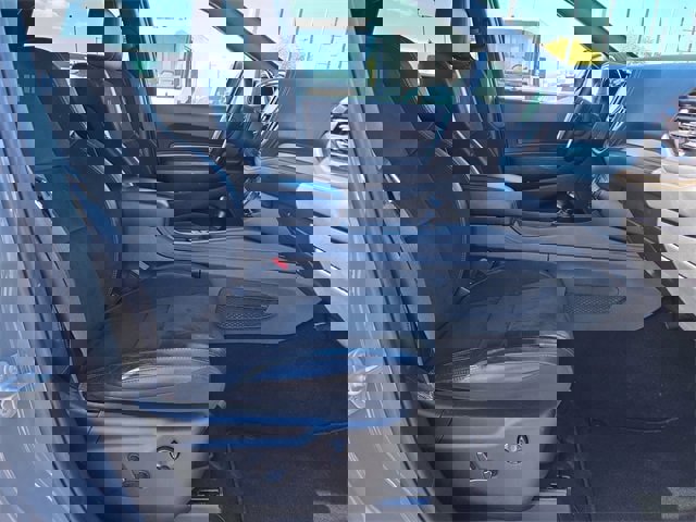 Used 2022 Dodge Durango R/T w/ Quick Order Package 22F image 17