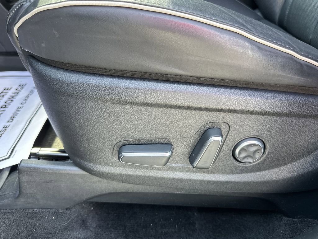 Used 2024 Hyundai Palisade SEL w/ Premium Package AWD/4WD image 18