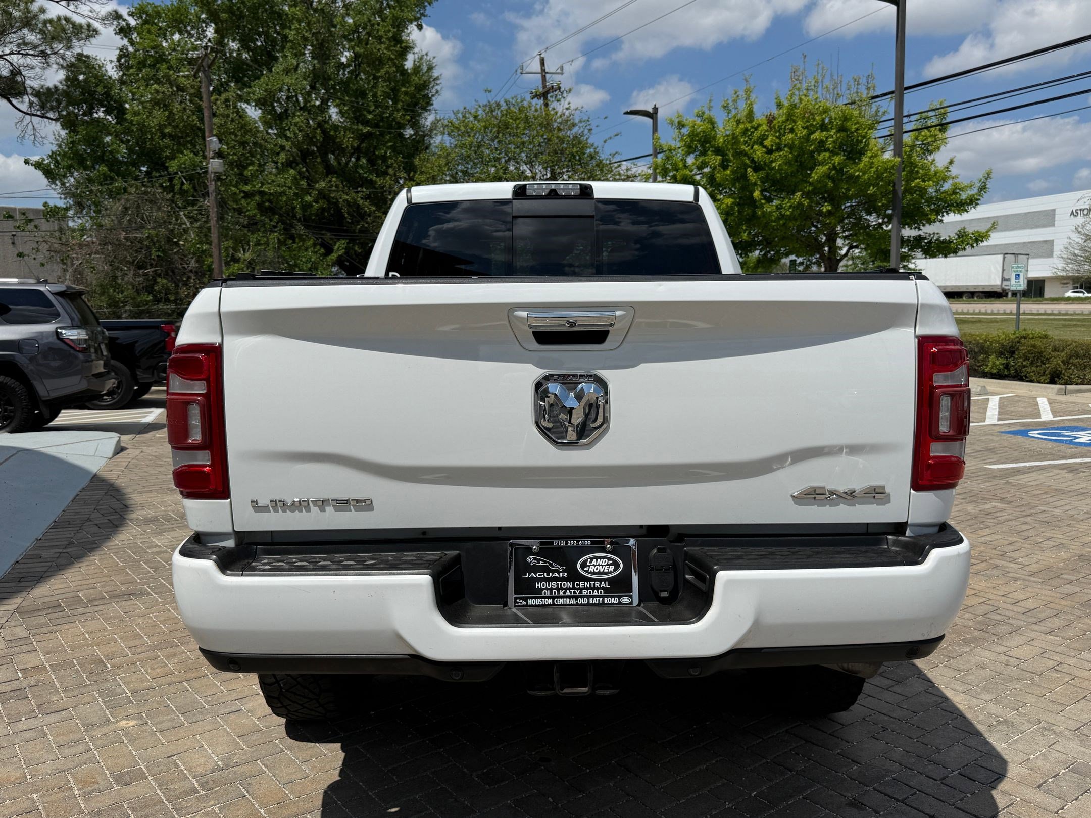 Used 2019 RAM 2500 Limited image 10
