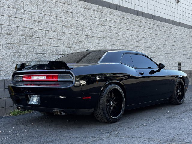 Used 2013 Dodge Challenger R/T RWD image 3