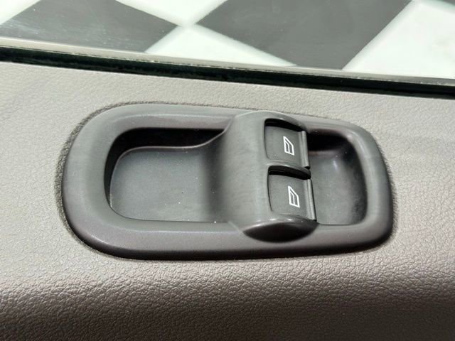 Used 2021 Ford Transit 150 Cargo image 22