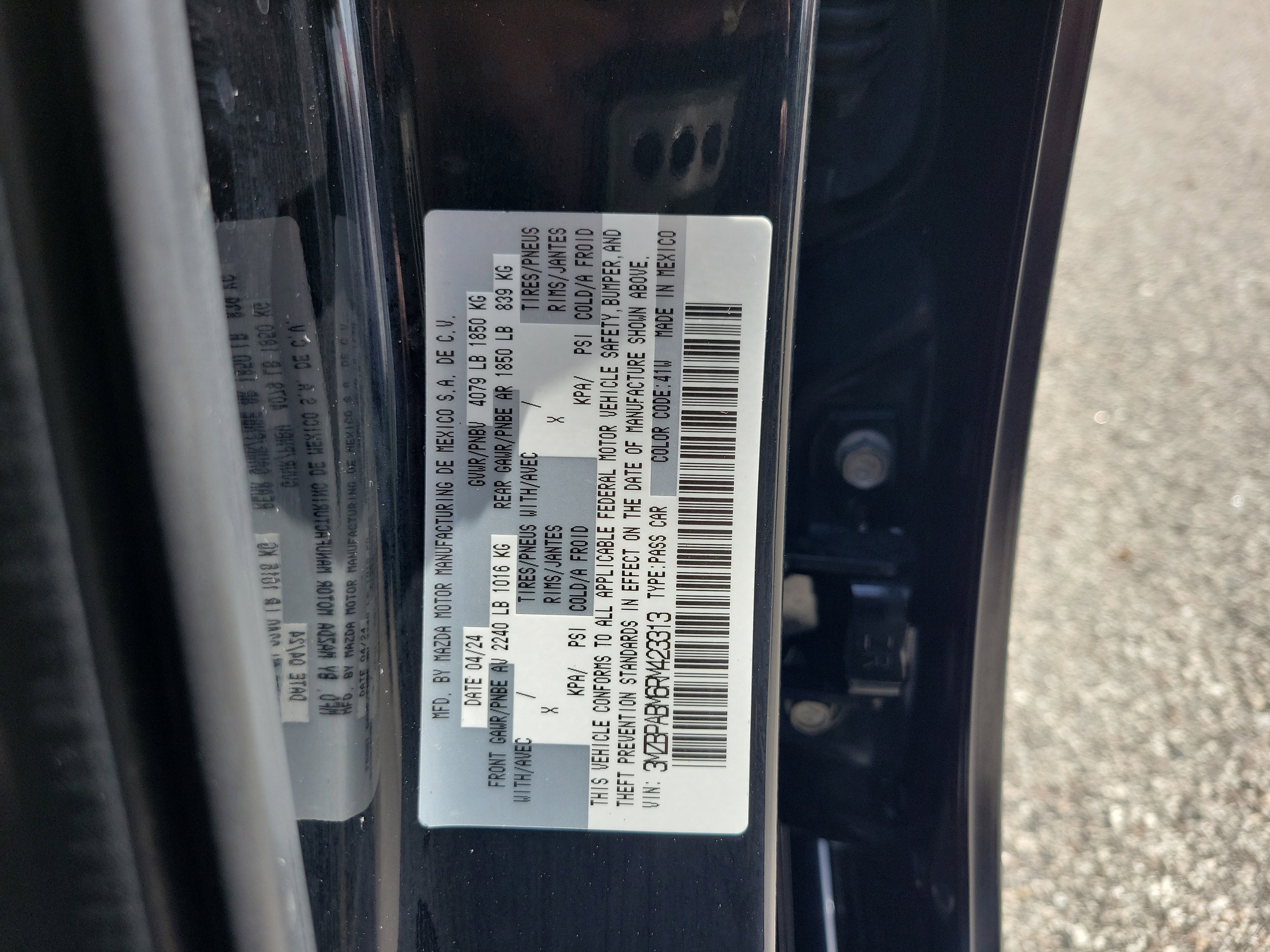 Used 2024 MAZDA MAZDA3 s image 31