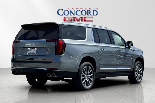Used 2026 GMC Yukon XL Denali w/ Denali Reserve Package AWD/4WD image 4