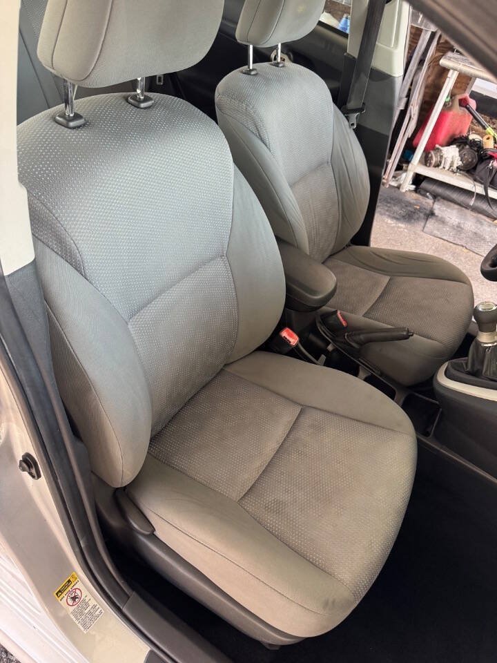 Used 2009 Toyota Matrix FWD image 13