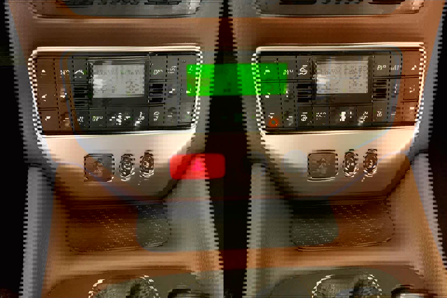 Used 2013 Maserati GranTurismo Sport image 34