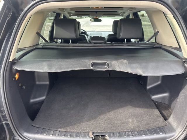 Used 2015 Land Rover LR2 image 10