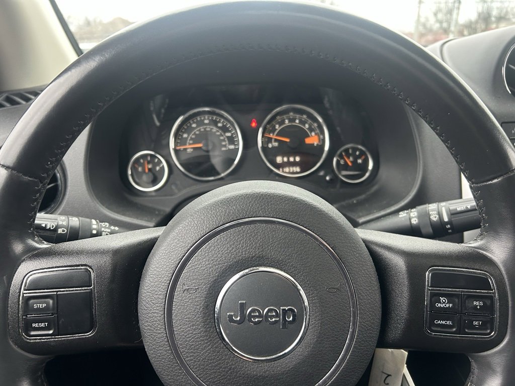 Used 2014 Jeep Compass Latitude image 16