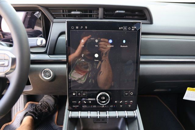 New 2026 GMC Terrain AT4 w/ Convenience Package III image 21