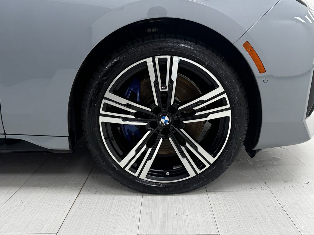 Used 2023 BMW 760i xDrive w/ Executive Package image 49