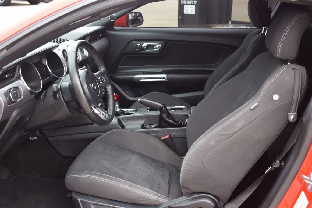 Used 2015 Ford Mustang GT image 7