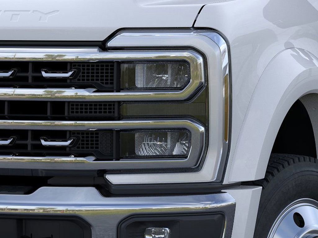 New 2026 Ford F450 XLT w/ XLT Premium Package image 18