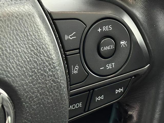 Used 2023 Toyota Camry SE image 14