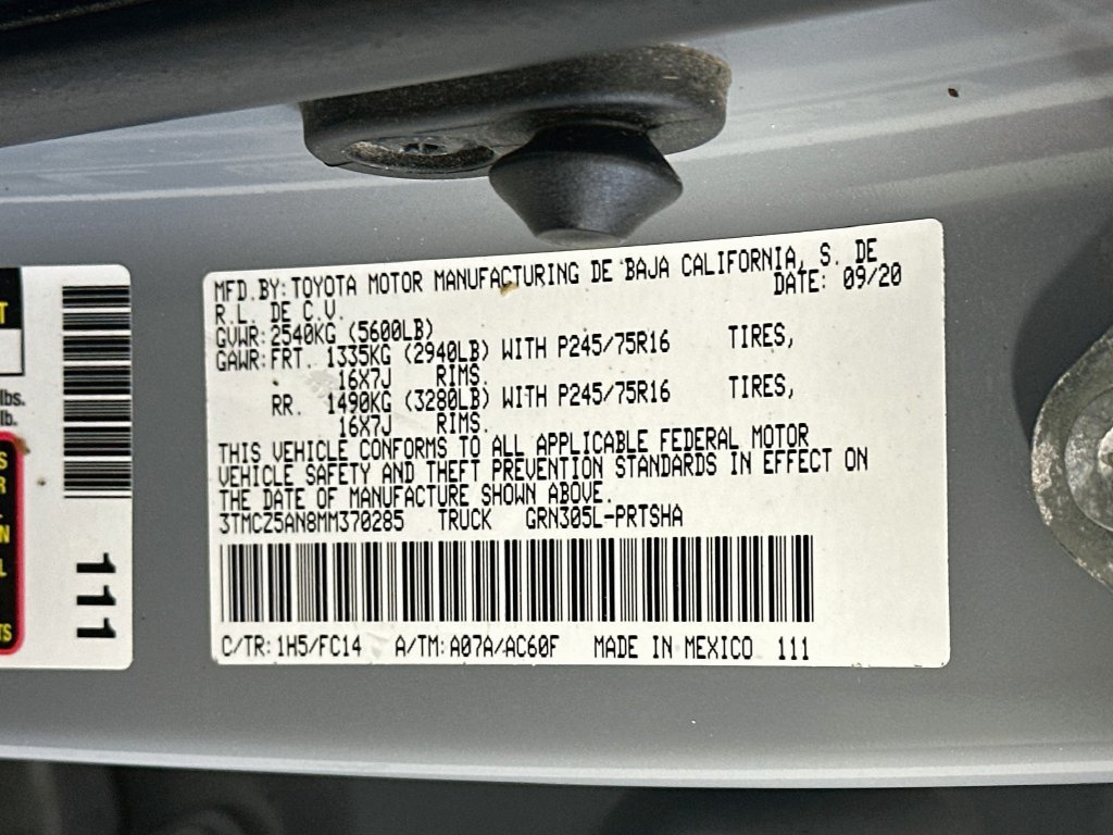 Used 2021 Toyota Tacoma SR5 AWD/4WD image 35