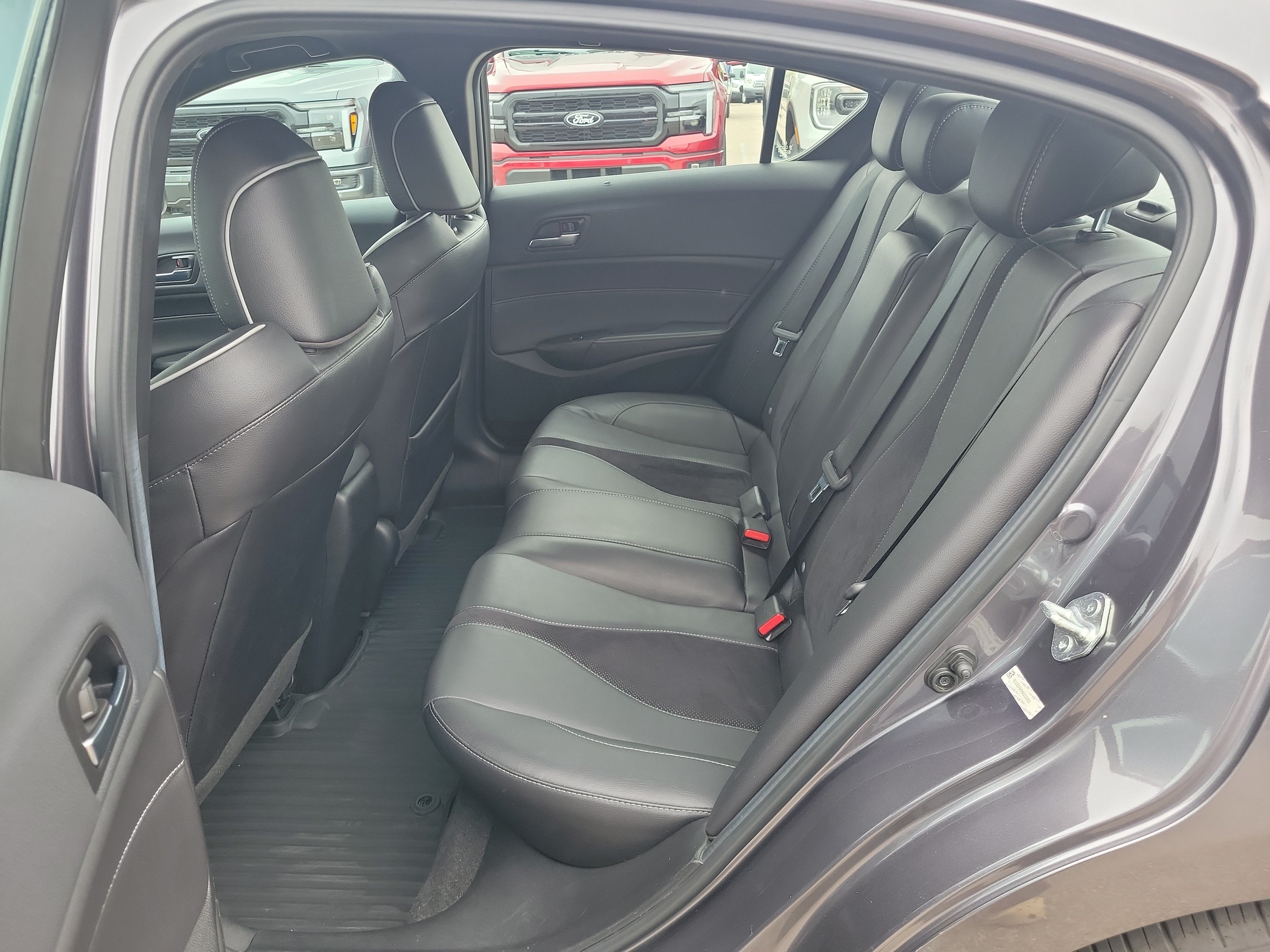 Used 2022 Acura ILX w/ Premium & A-SPEC Package FWD image 11