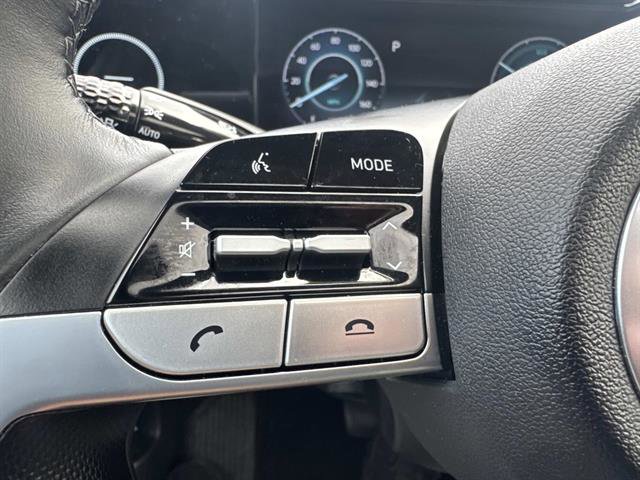 Used 2022 Hyundai Elantra Limited image 15