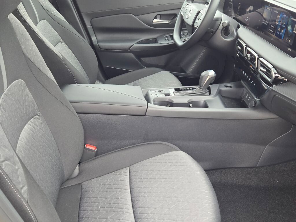 New 2026 Nissan Sentra SV w/ Floor Mat Package image 6