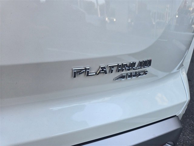 Used 2023 Nissan Pathfinder Platinum image 14