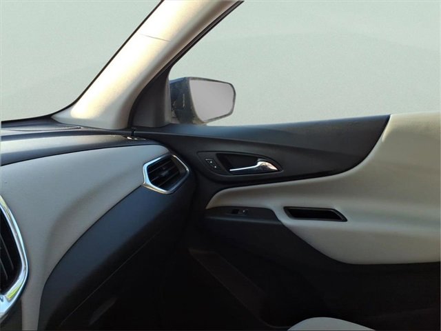 Used 2020 Chevrolet Equinox LS w/ LS Convenience Package image 16