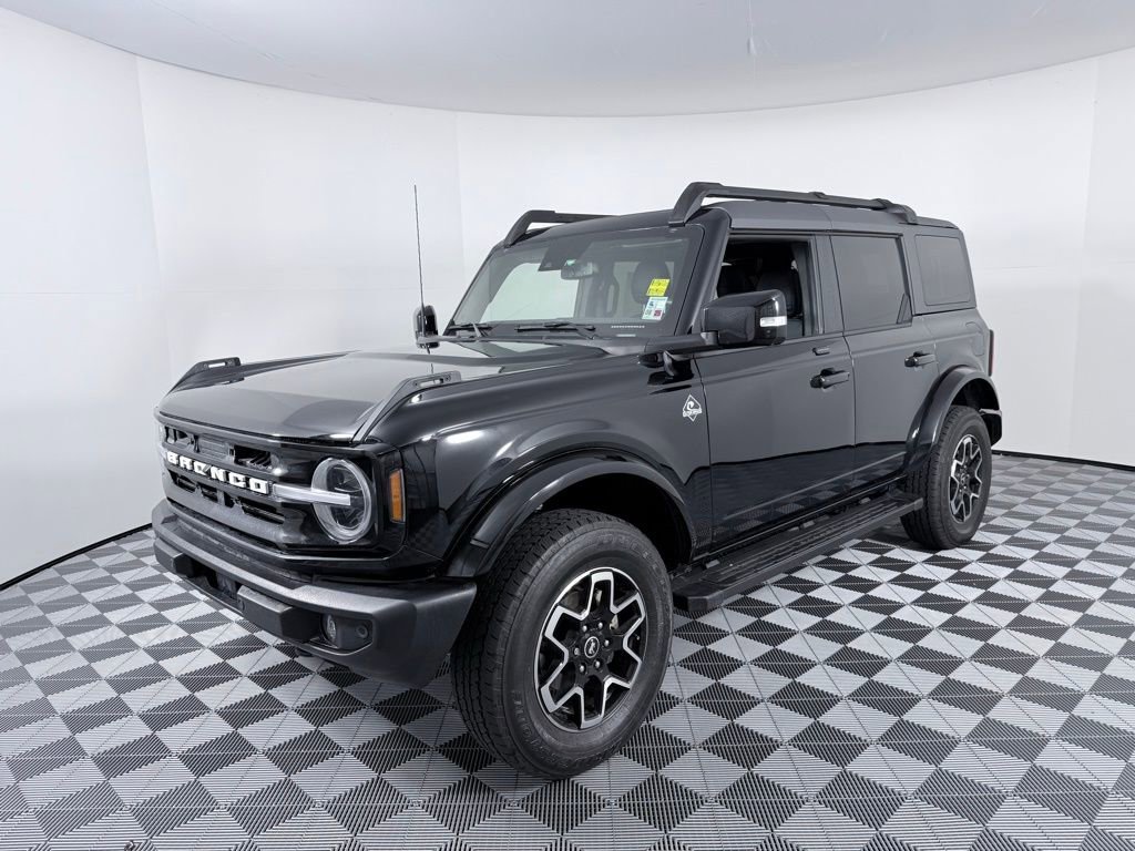 Used 2023 Ford Bronco Outer Banks image 1