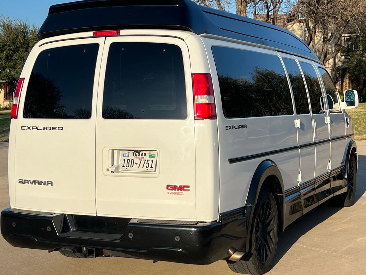 Used 2019 GMC Savana 2500 Extended w/ Enhanced Convenience Package image 10