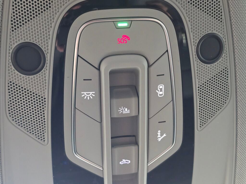 Certified 2025 Audi Q5 2.0T Premium Plus image 46