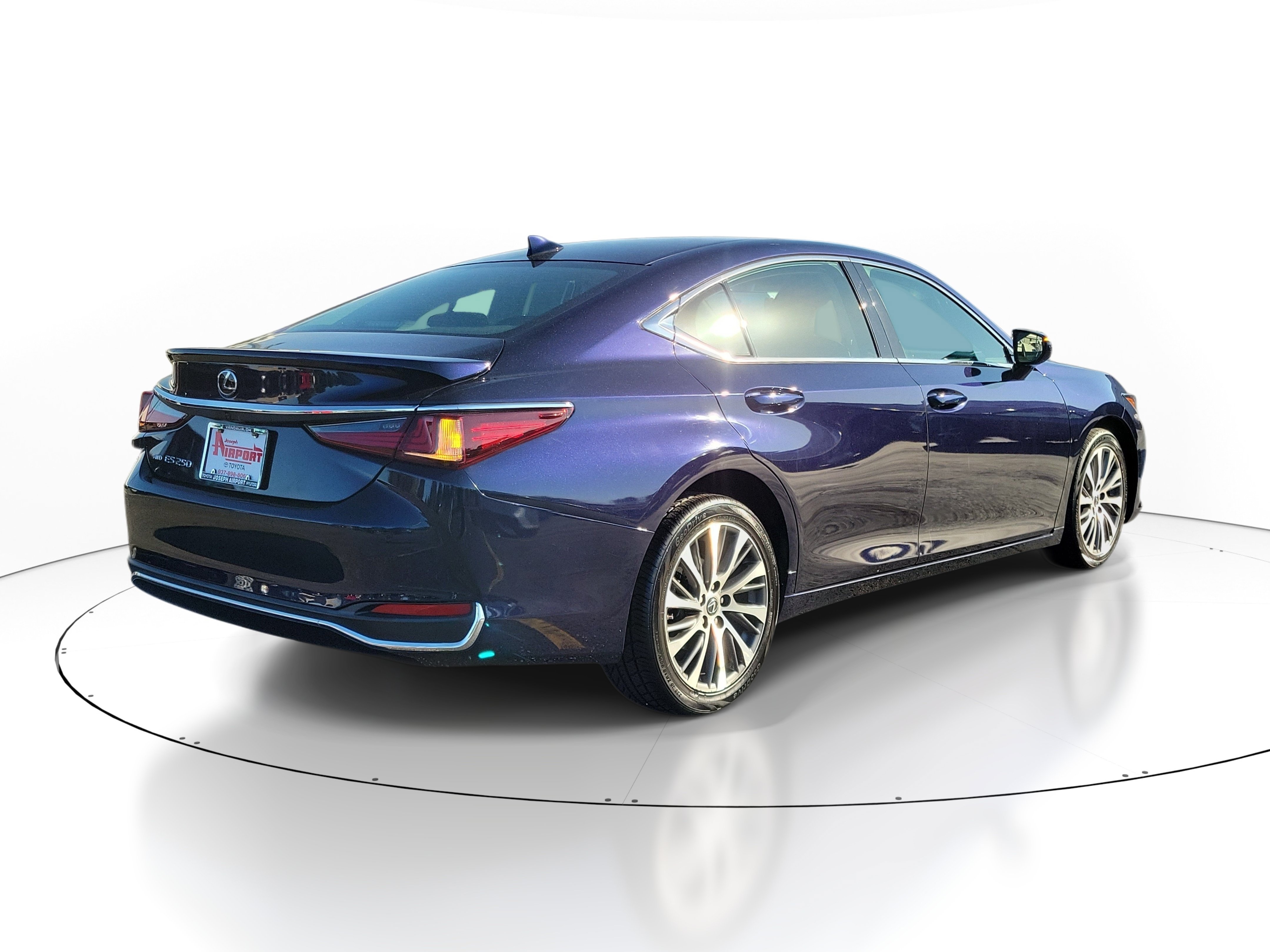 Used 2021 Lexus ES 250 w/ Premium Package AWD/4WD image 4