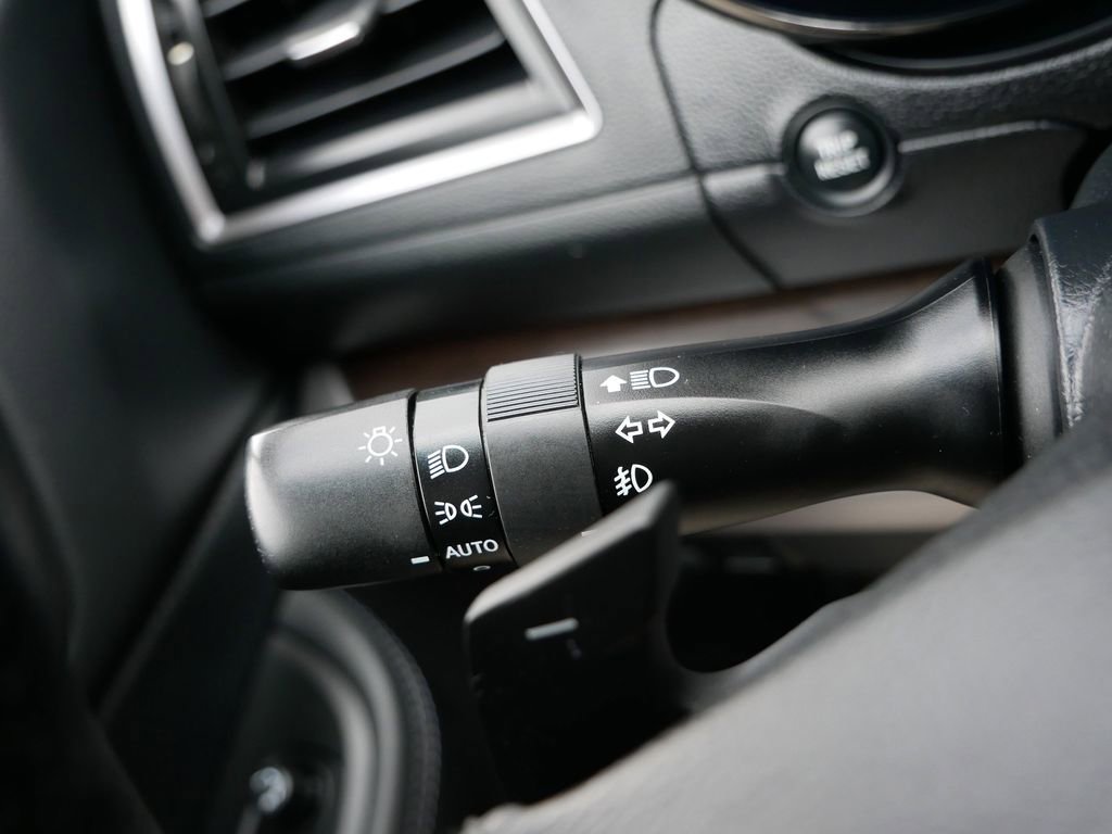 Used 2015 Subaru Legacy 2.5i Limited image 25