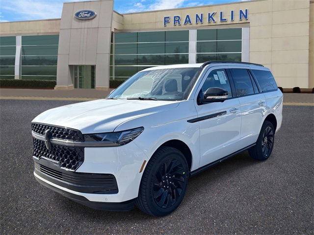 New 2025 Lincoln Navigator Reserve w/ Jet Appearance Package image 3