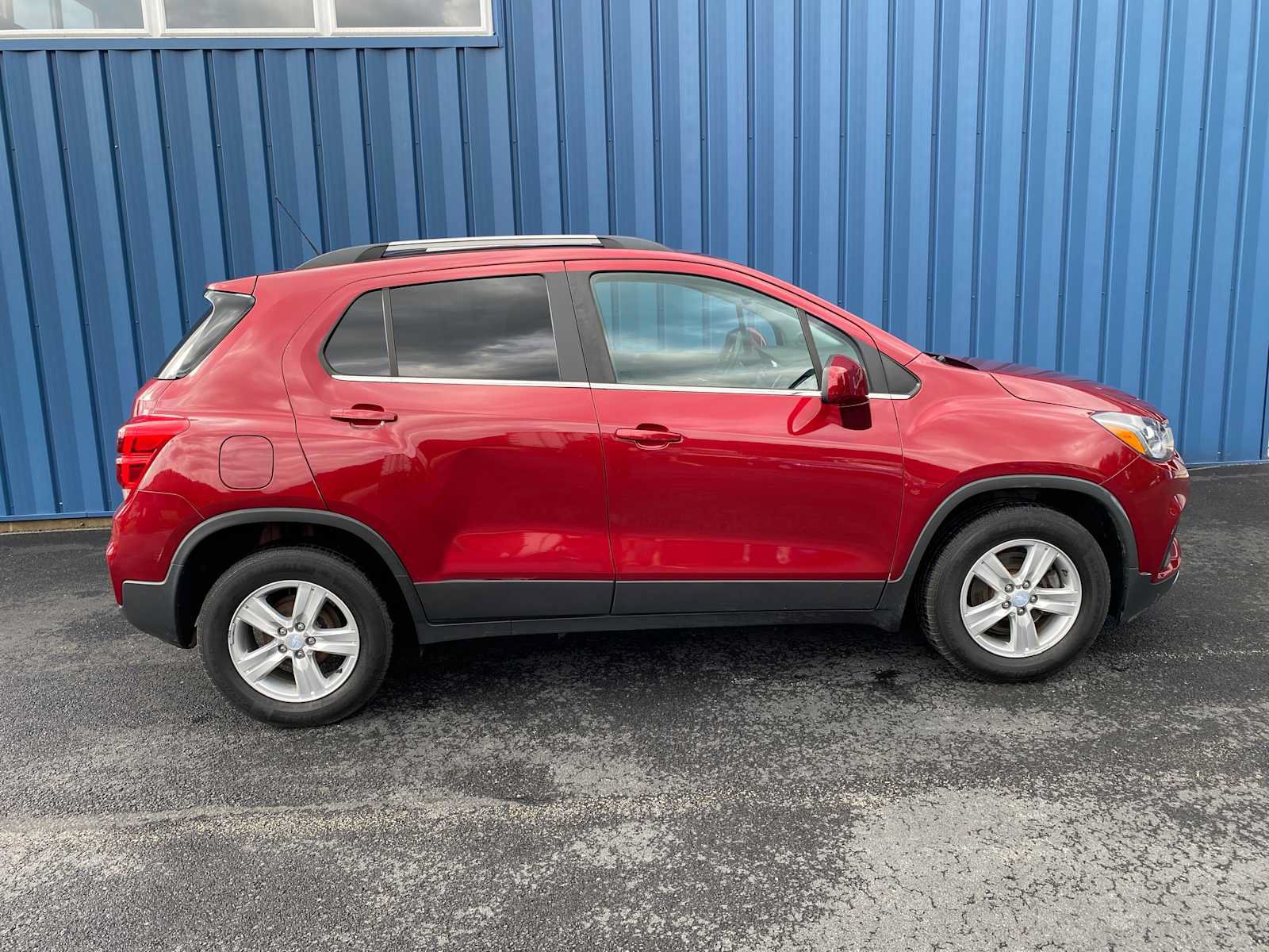 Used 2019 Chevrolet Trax LT FWD image 15
