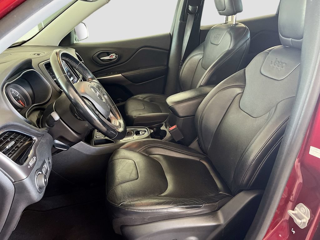 Used 2020 Jeep Cherokee Limited FWD image 21