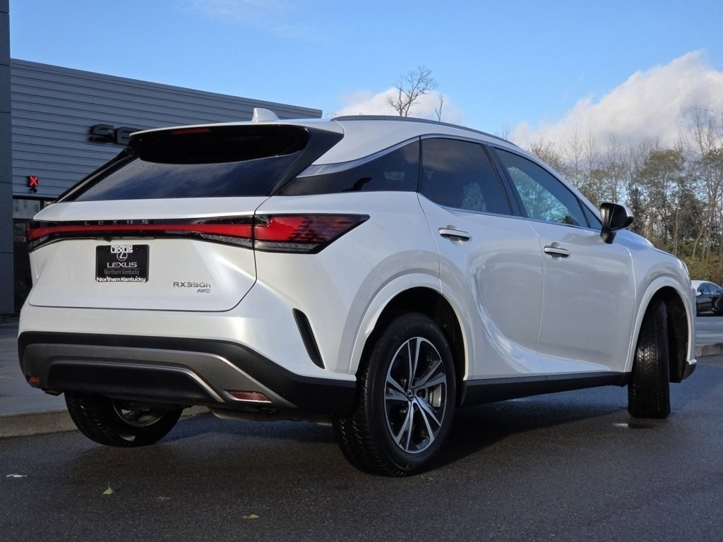 Used 2023 Lexus RX 350h image 26