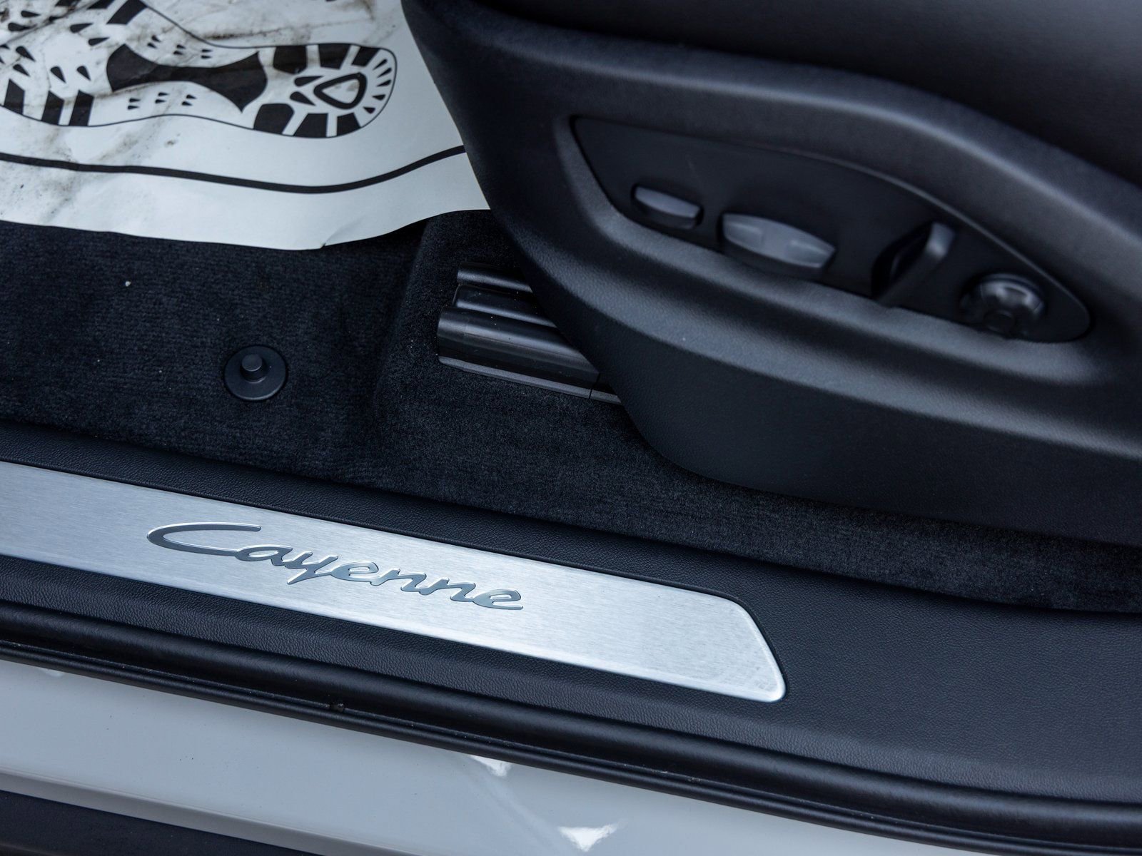 New 2026 Porsche Cayenne image 26