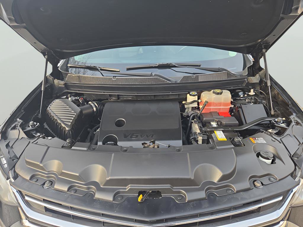 Used 2018 Chevrolet Traverse LT image 24