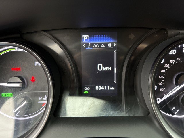 Used 2024 Toyota Camry SE image 10