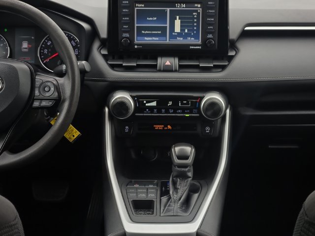 Certified 2021 Toyota RAV4 LE AWD/4WD image 19