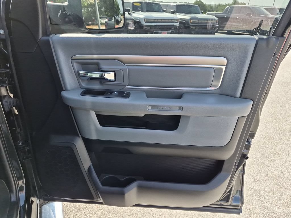 Used 2017 RAM 2500 Big Horn AWD/4WD image 38
