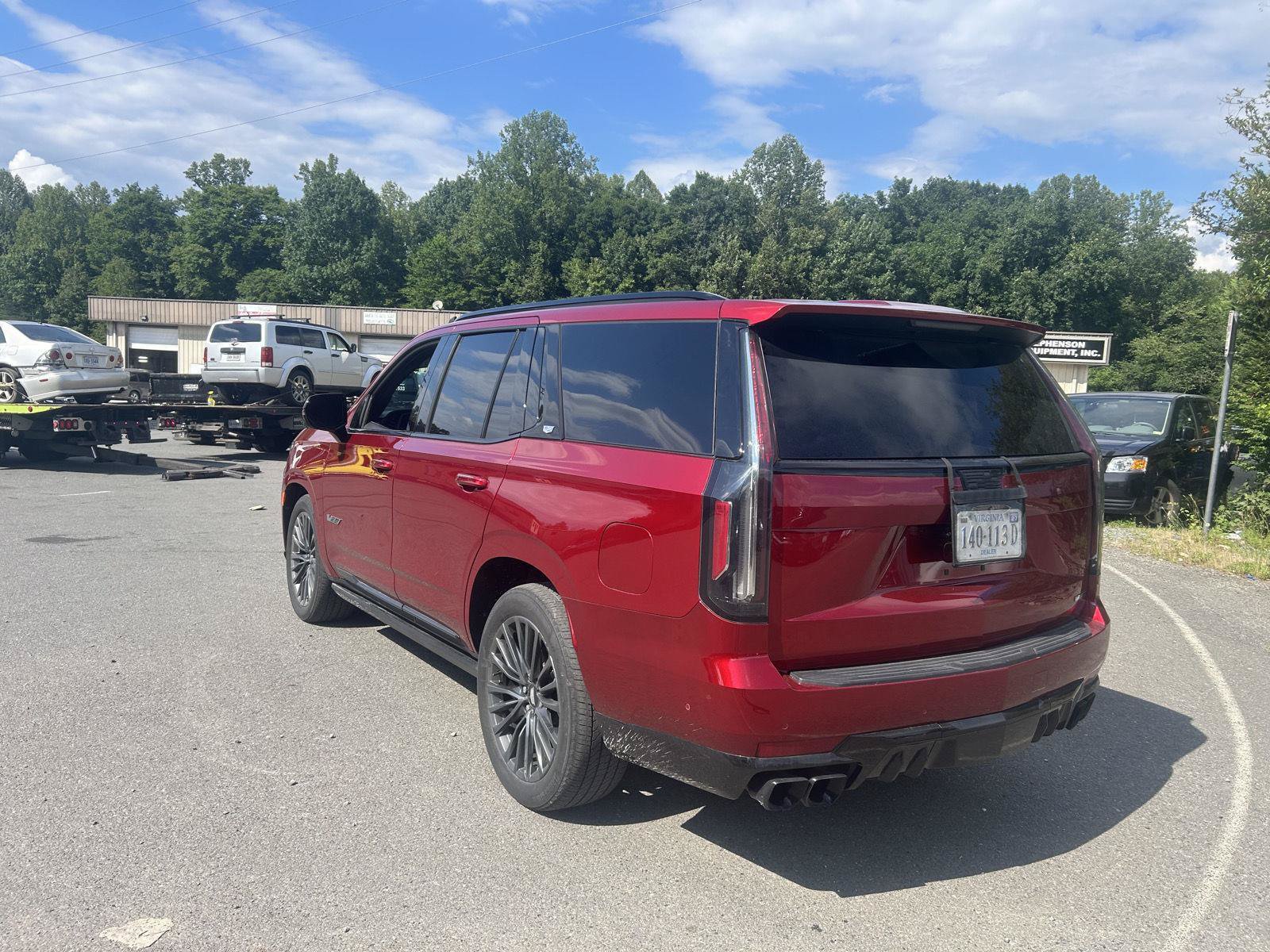 Used 2023 Cadillac Escalade V AWD/4WD image 2