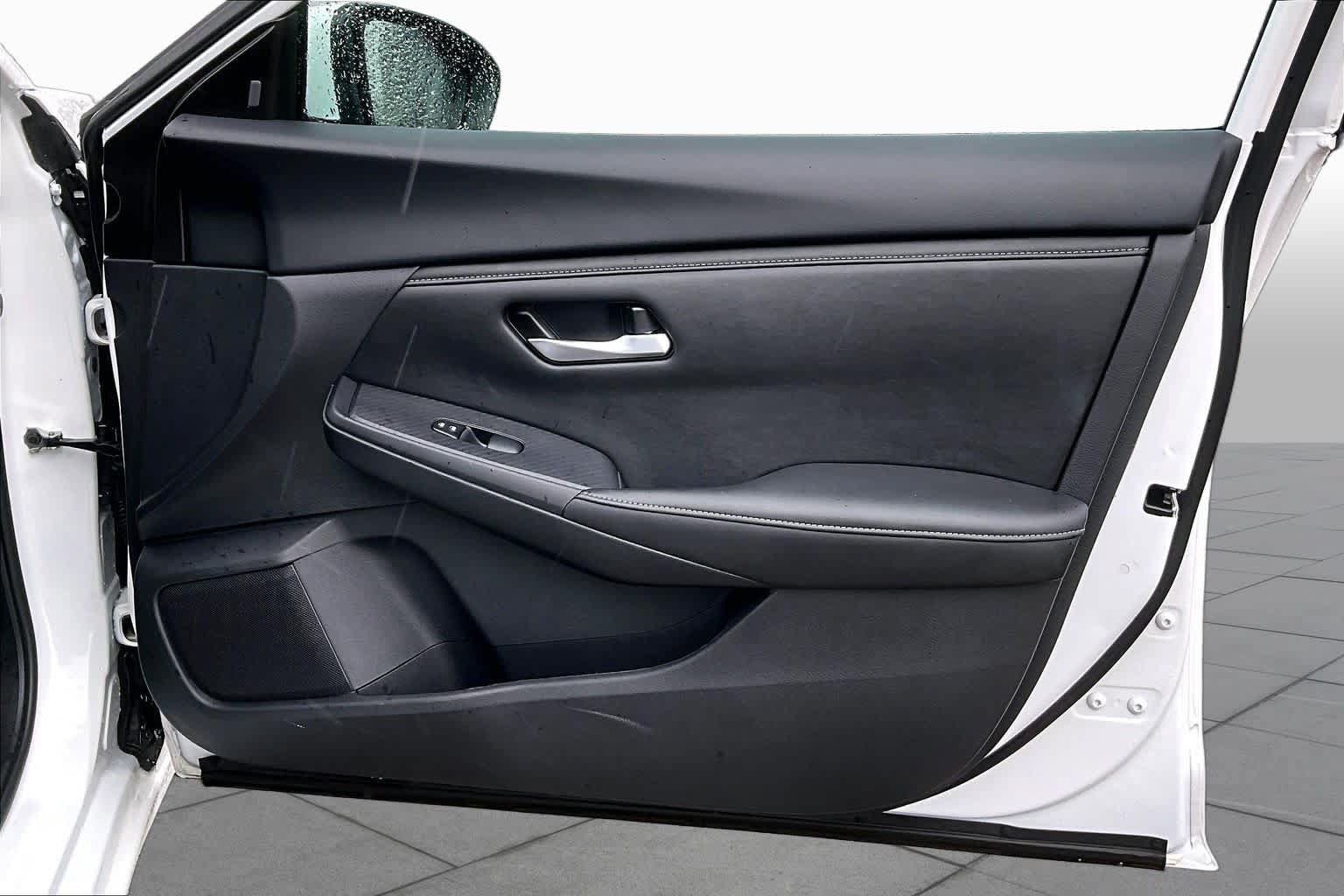 Certified 2024 Nissan Sentra SV FWD image 22