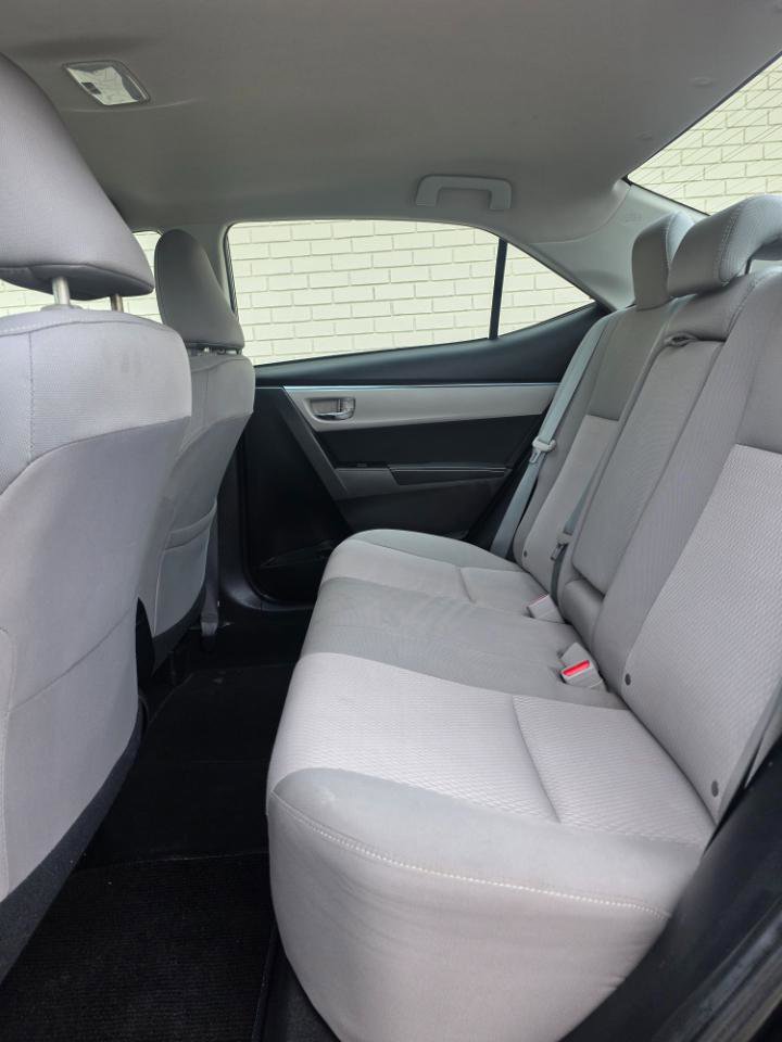 Used 2015 Toyota Corolla LE FWD image 10